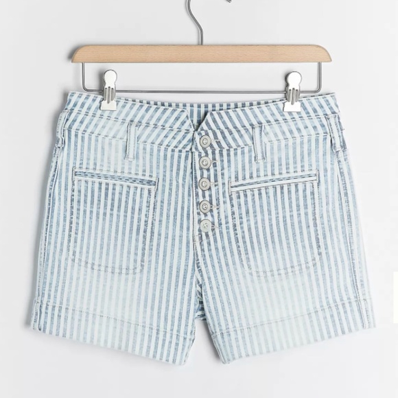 Pilcro Ultra High-Rise Slim  Patch Pocket Stripped Denim Shorts Size 26 - Picture 2 of 12